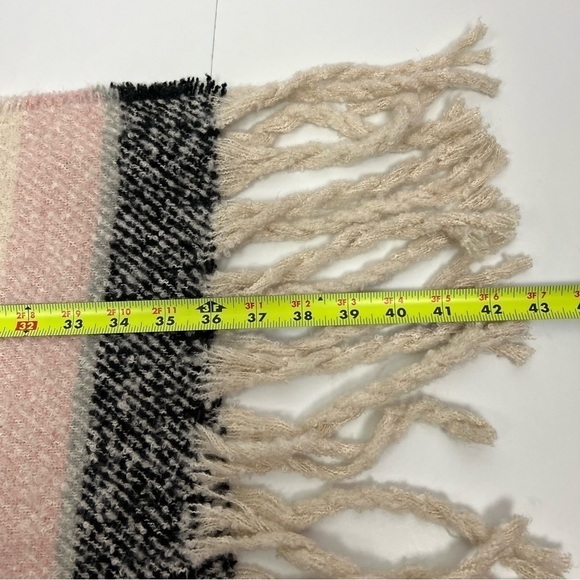 Old Navy/American Eagle/Maurices Women’s Winter Neck Scarves Lot/3 Multi Colors - Picture 16 of 16